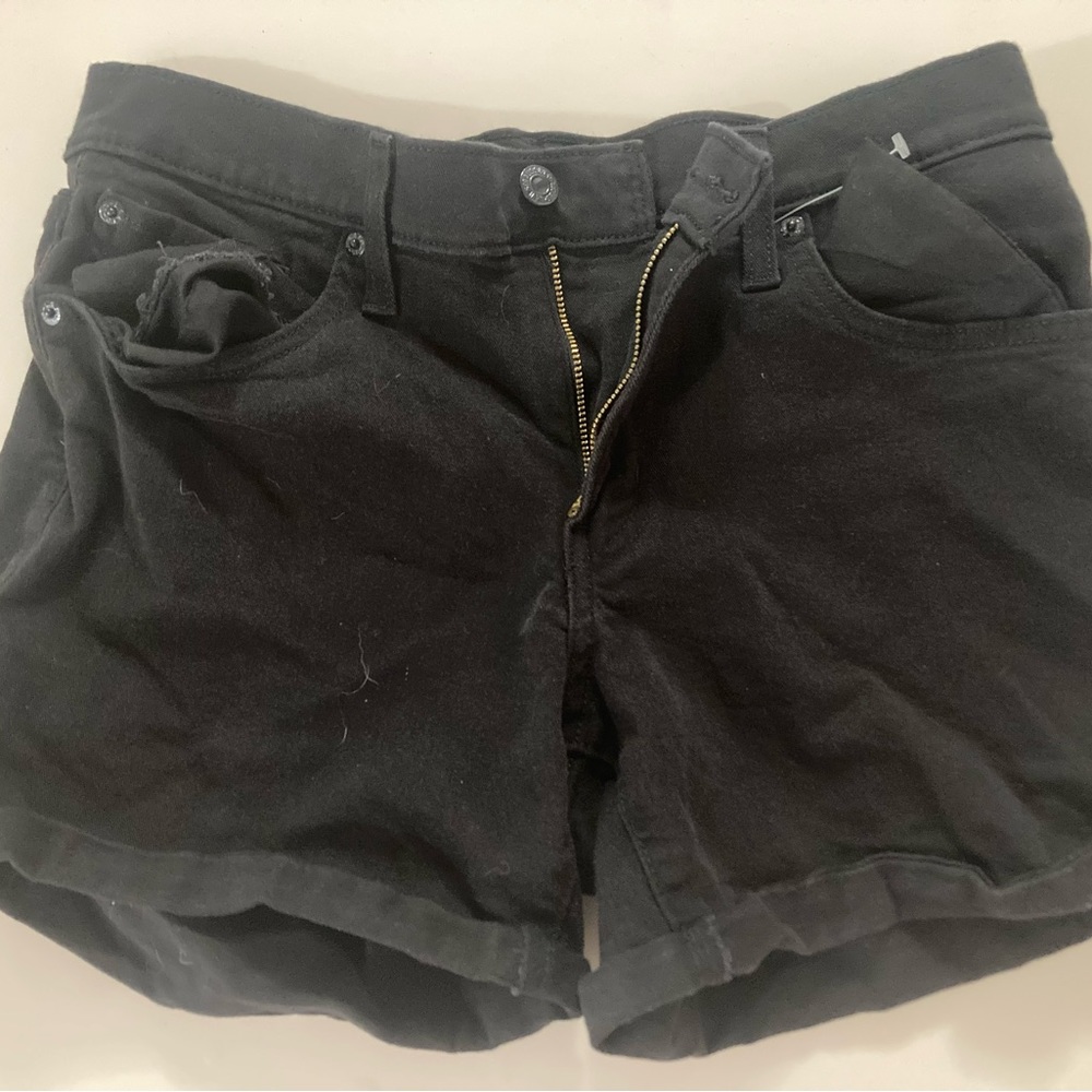 Levi’s Mid-Length Black Shorts